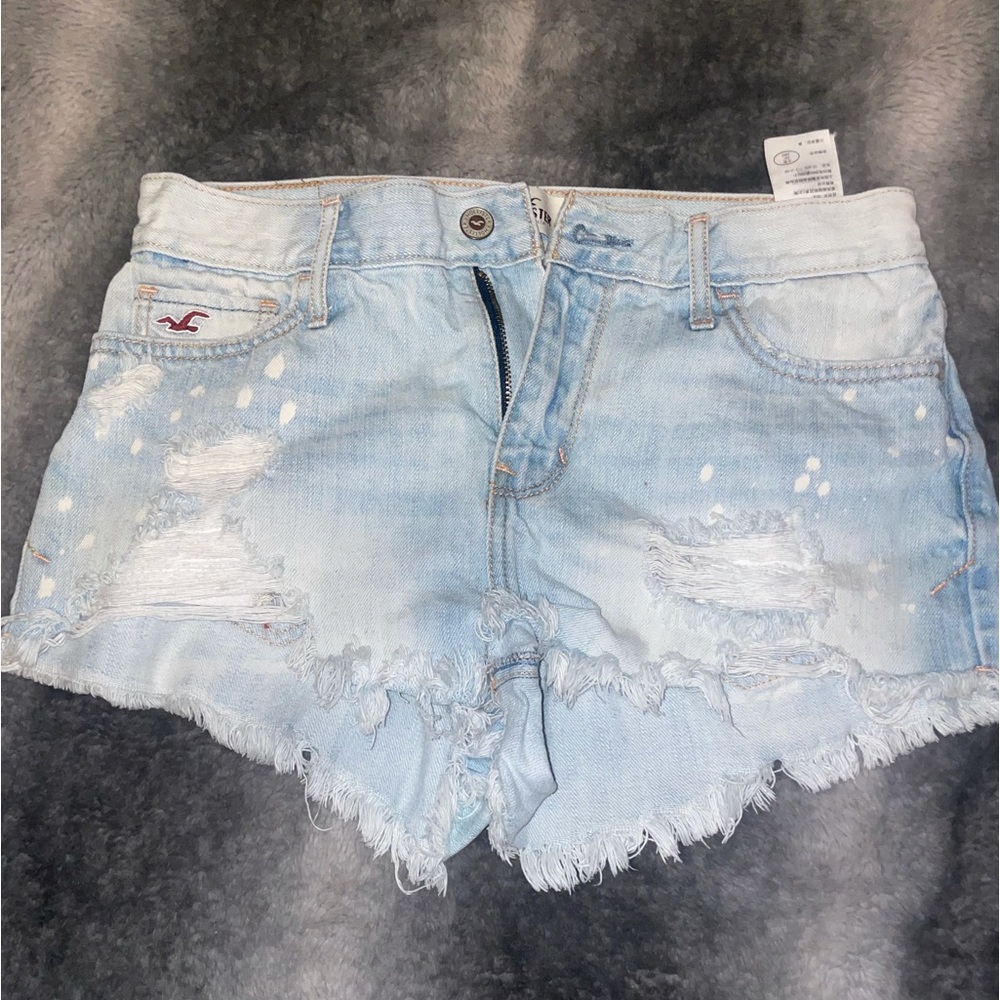 Holister daisy dukes
